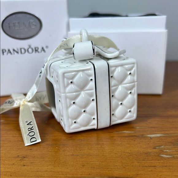 Pandora White Gift Box Ornament - Picture 2 of 7